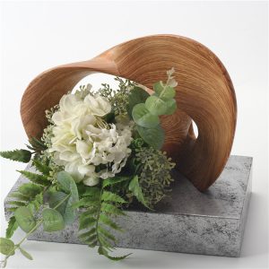 Nordic Creative Resin Desktop Decor  Irregular Ribbon Home & Office Ornament